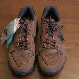 Men’s Nike ACG DM8019-200 Lowcate Outdoor Shoes - new/unused